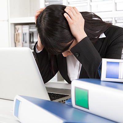 ブラック企業とは？特徴や見分けるポイントを弁護士が解説！