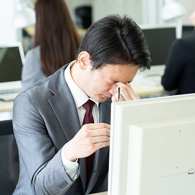 サービス残業は違法？残業代請求の方法や必要な証拠を解説！