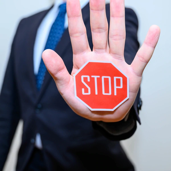 会社を飛ぶ前に読んでください！バックレるリスクの回避方法を弁護士が解説